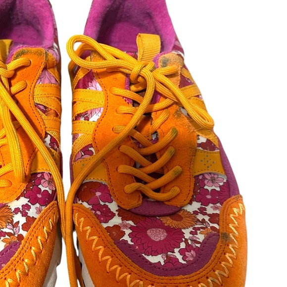Chelsea & Violet Women’s Lola Pink Multi Floral Print Sneakers Groovy Size 9 - Picture 11 of 12